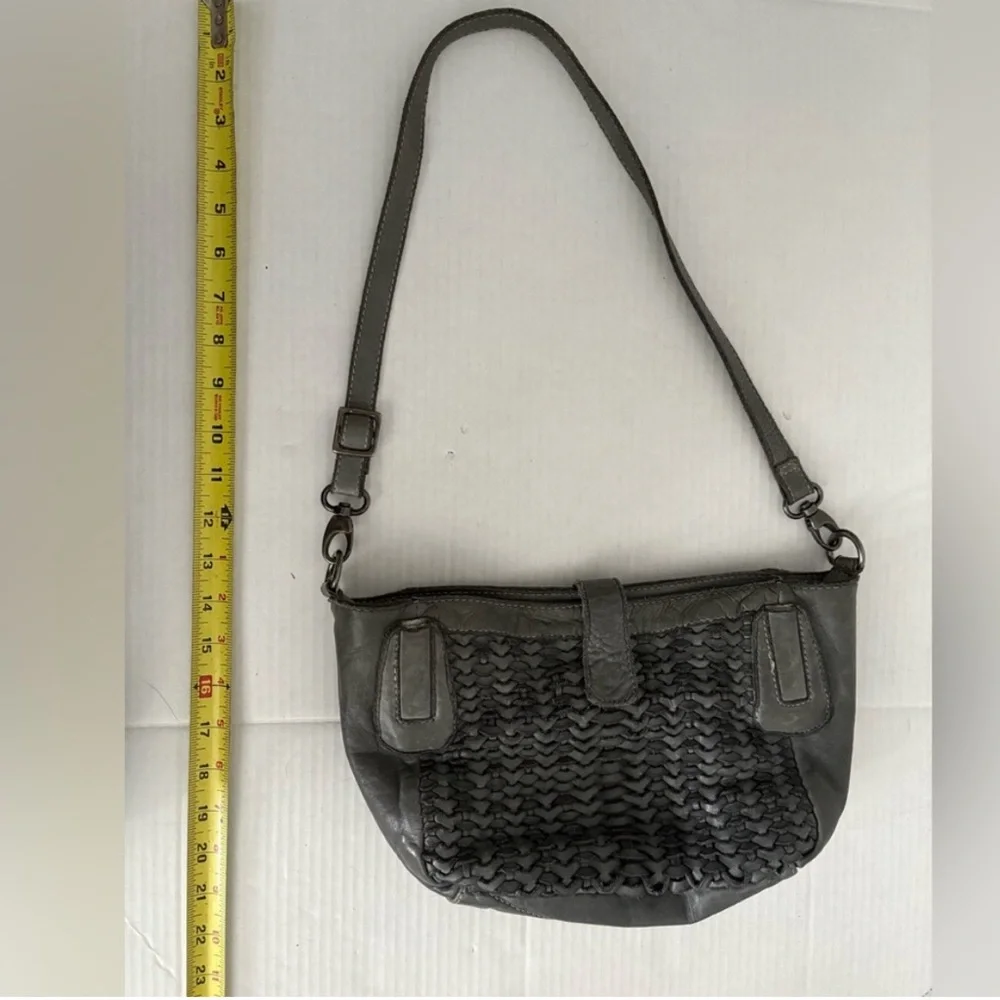 Sundance- Gray Woven Leather Handbag - Picture 5 of 7
